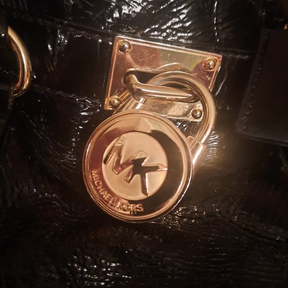 Michael Kors Patent Leather Hamilton Bag - Picture 11 of 13